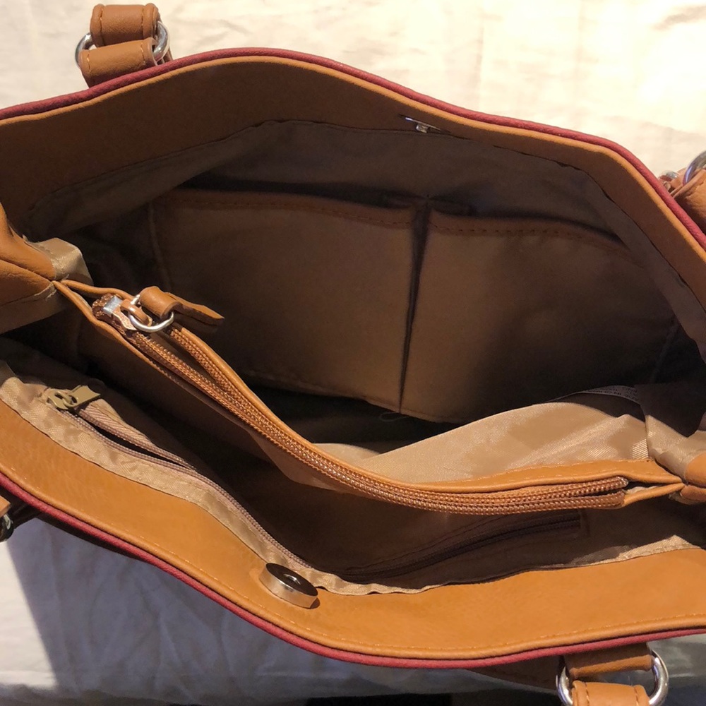 Purse - Picture 4 of 4